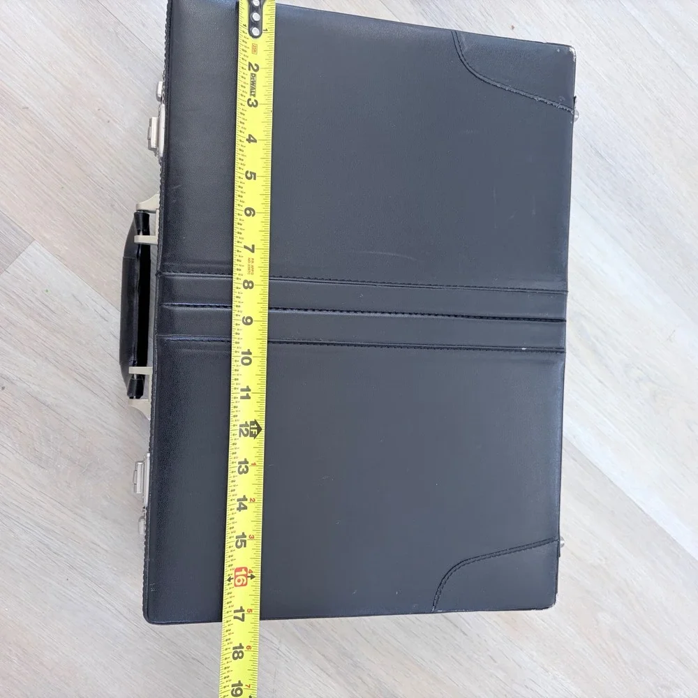 VNTG attaché Black Faux Leather Hard Shell Briefcase Case Combination Lock